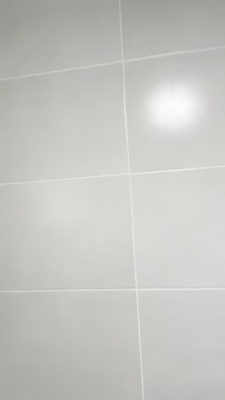 Bathroom tiling finish